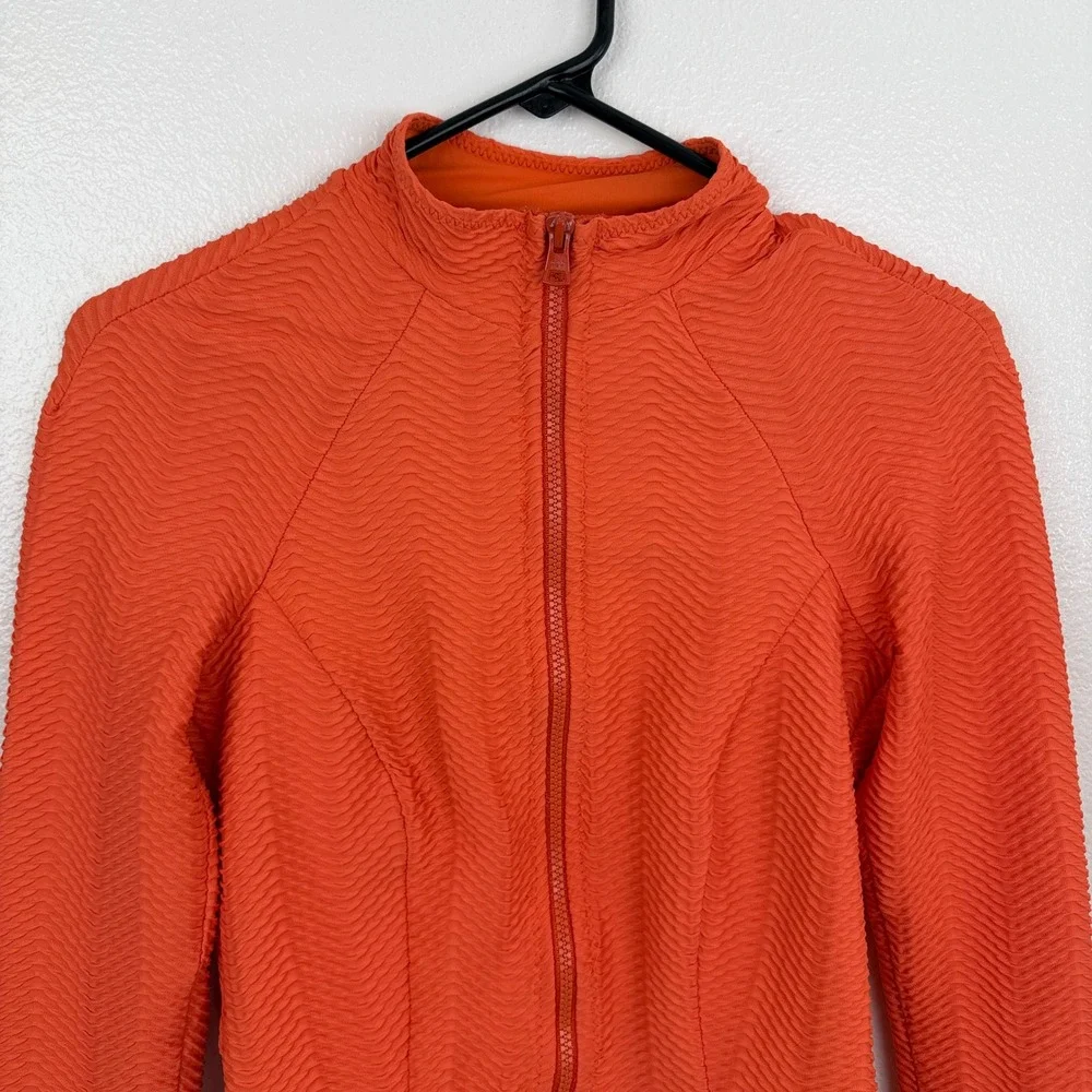GIGI C this listing